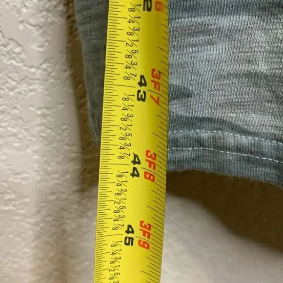 Universal Thread - Picture 5 of 8